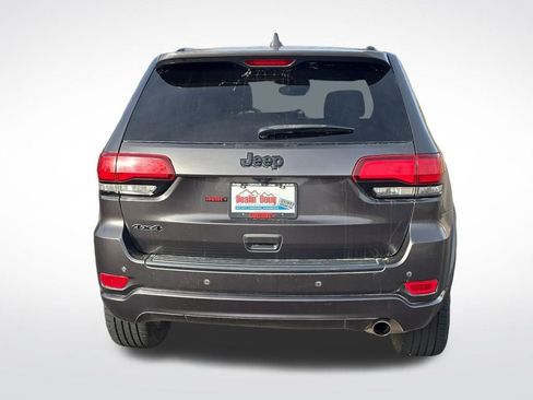 Used 2021 Jeep Grand Cherokee Laredo X image 4