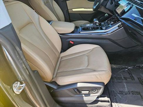 Used 2019 Audi Q8 Premium Plus AWD/4WD image 22