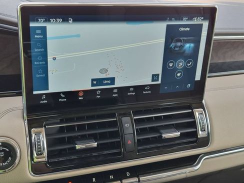 Used 2024 Lincoln Navigator Reserve AWD/4WD image 12