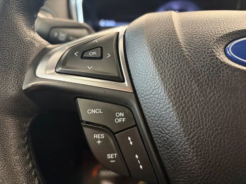 Used 2020 Ford Fusion SEL FWD image 30