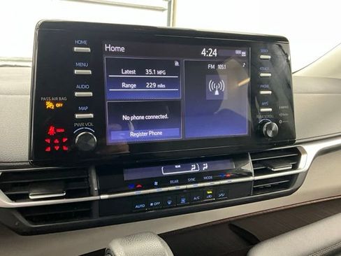 Used 2022 Toyota Sienna LE FWD image 9