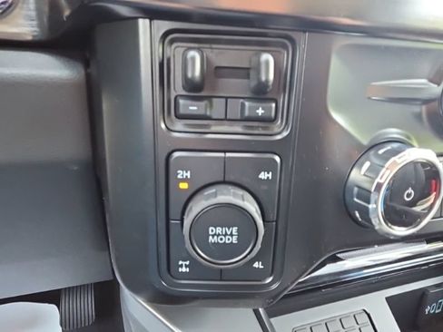 New 2026 Ford F250 Lariat w/ Black Appearance Package AWD/4WD image 43