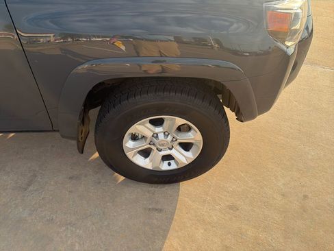 Used 2024 Toyota 4Runner SR5 image 31