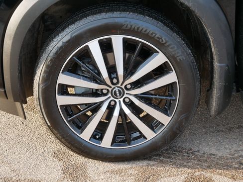 Certified 2024 Nissan Pathfinder Platinum w/ Cargo Package image 15