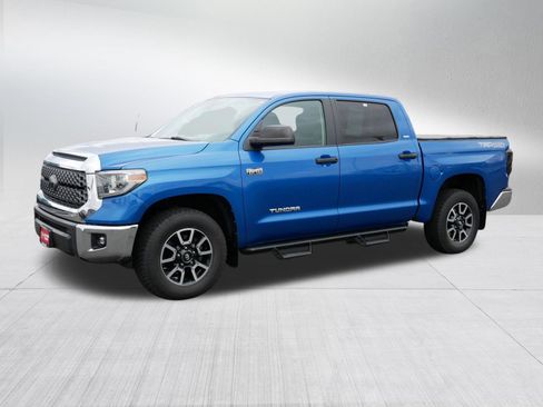 Used 2018 Toyota Tundra SR5 w/ TRD Off Road Package image 4
