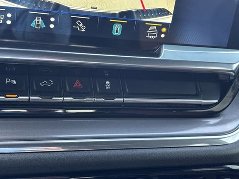 Used 2024 Chevrolet Silverado 3500 High Country w/ High Country Premium Package image 45