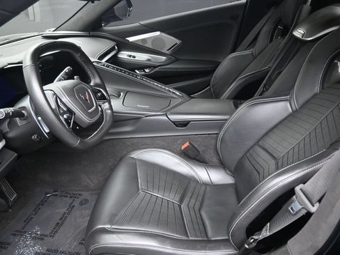 Used 2022 Chevrolet Corvette Stingray Premium Conv w/ Z51 Performance Package RWD image 12