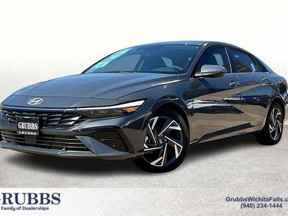 New 2025 Hyundai Elantra Limited