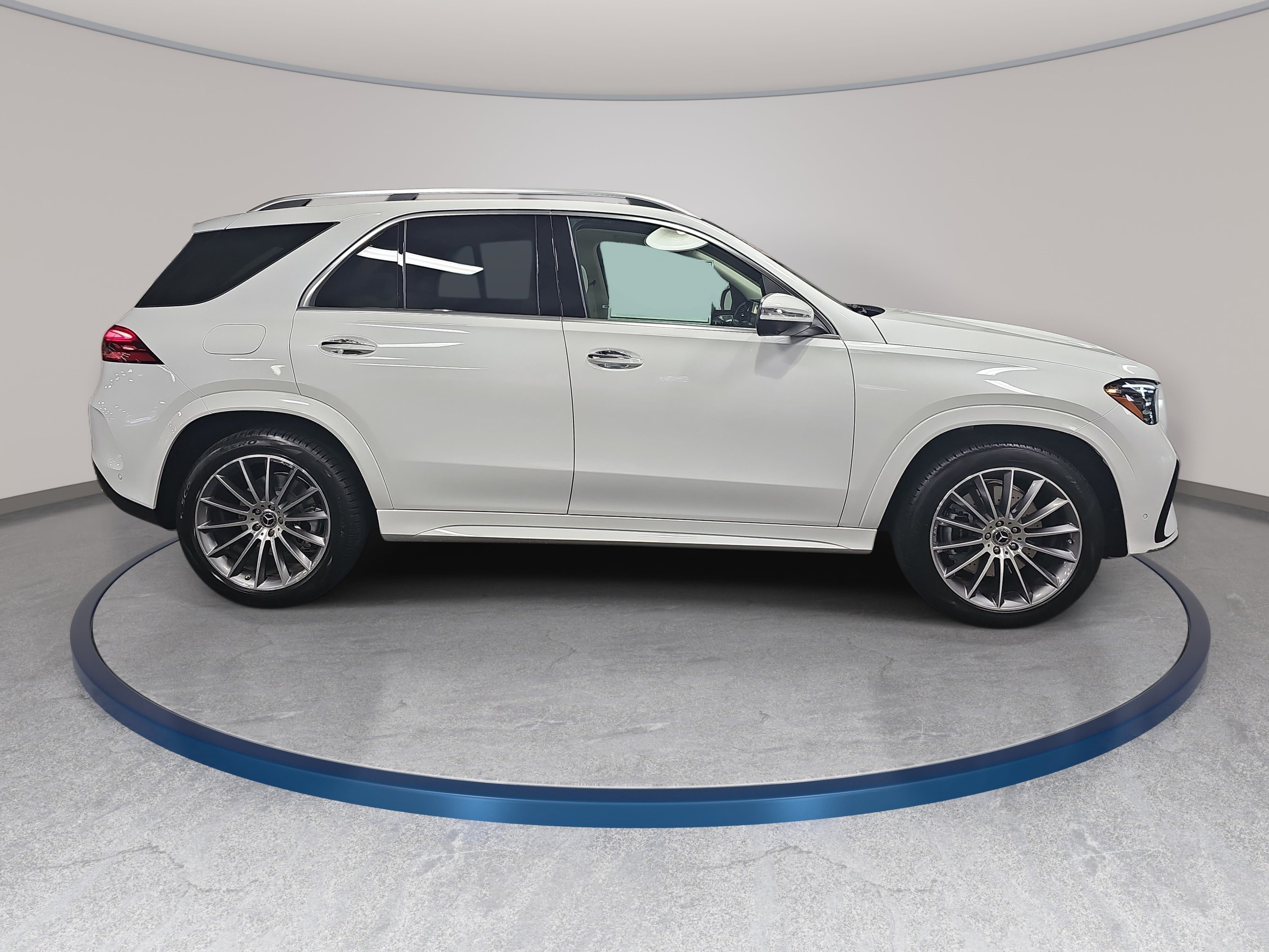 New 2026 Mercedes-Benz GLE 450 4MATIC image 4