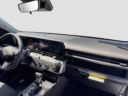 New 2027 Hyundai Kona SE FWD image 21