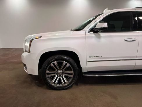 Used 2020 GMC Yukon Denali w/ Open Road Package image 38