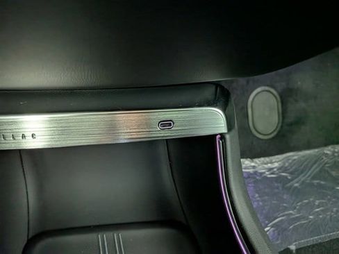 New 2026 Cadillac Lyriq Luxury image 9