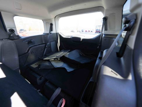 Used 2017 Ford Transit Connect XLT image 24