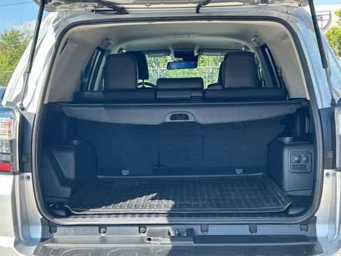 Used 2021 Toyota 4Runner TRD Off-Road Premium image 12