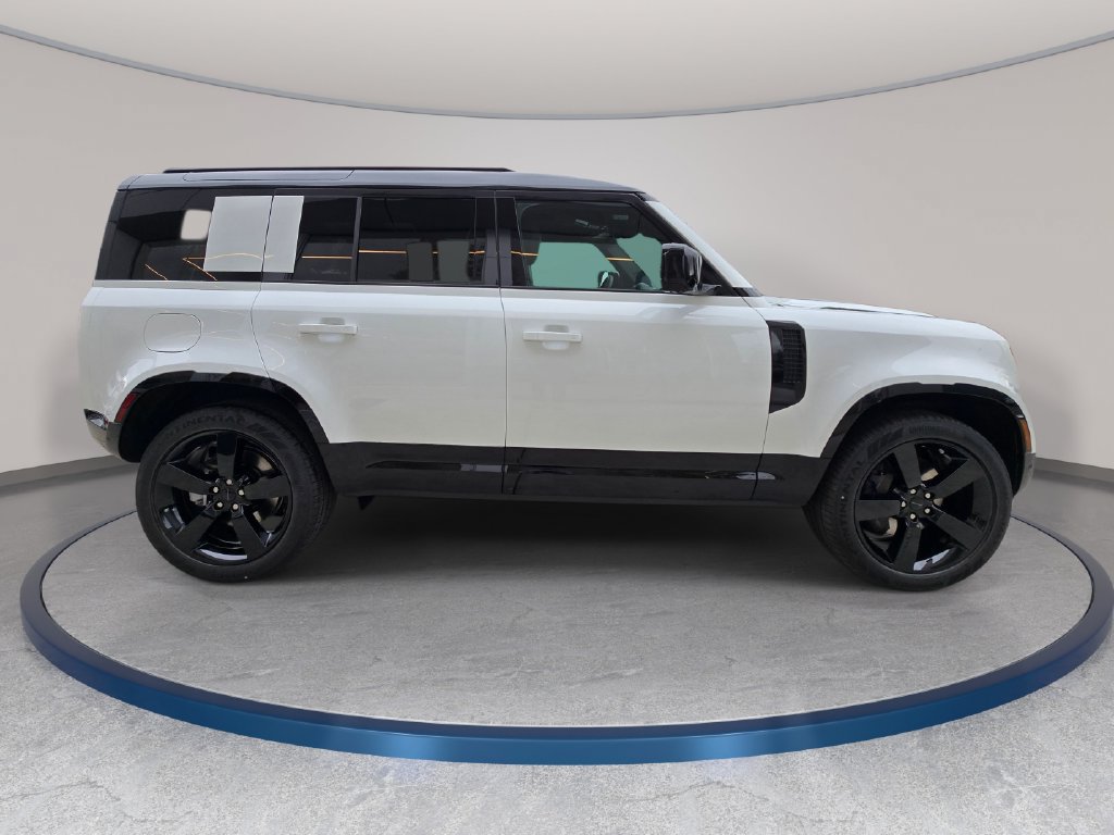 New 2026 Land Rover Defender 110 X-Dynamic SE AWD/4WD image 4