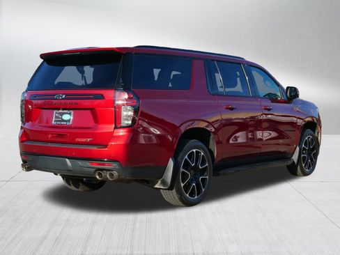 Used 2023 Chevrolet Suburban RST w/ Sport Performance Package image 5