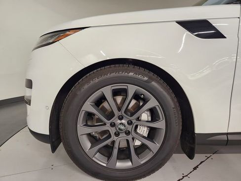 Used 2025 Land Rover Range Rover Sport SE AWD/4WD image 11