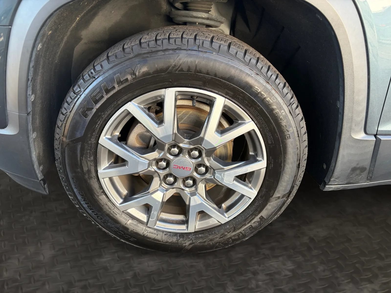 Used 2020 GMC Acadia SLE AWD/4WD image 35