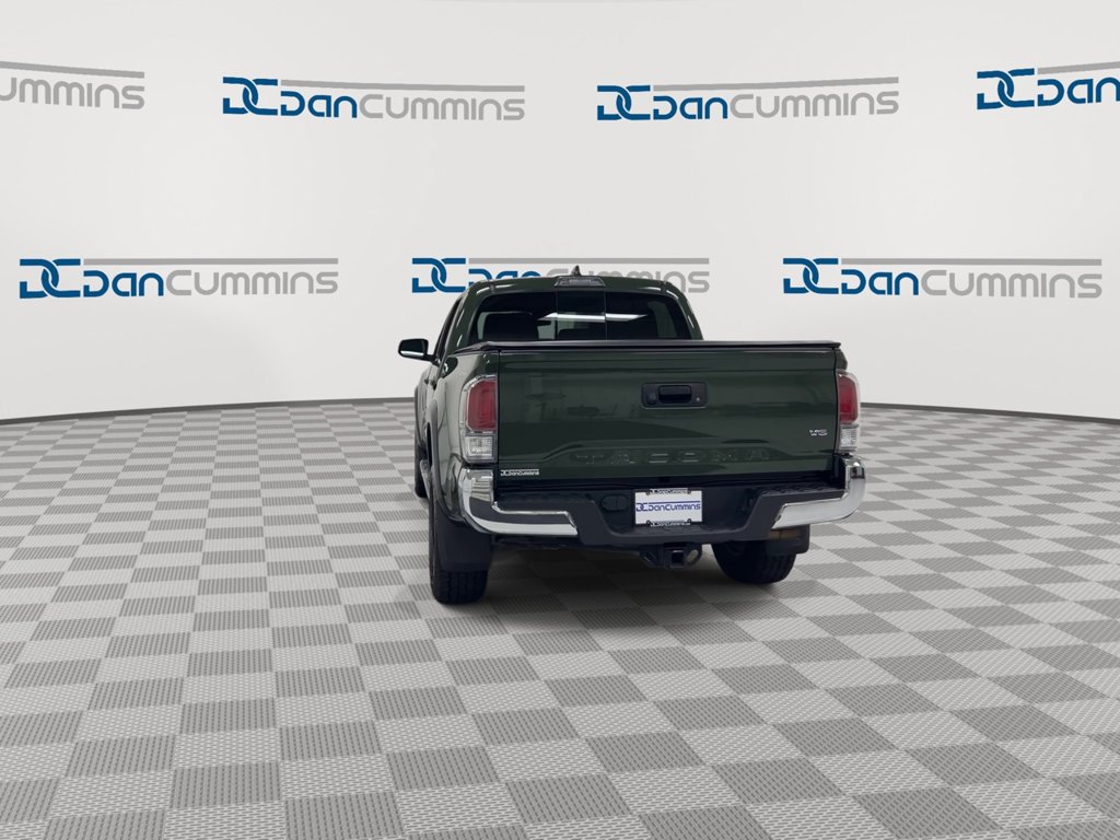 Used 2021 Toyota Tacoma TRD Off-Road AWD/4WD image 7