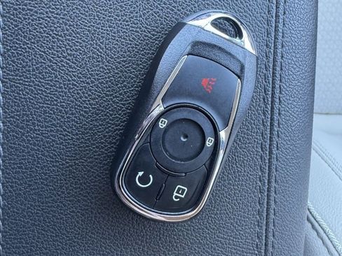 Used 2025 Buick Encore GX Preferred w/ Advanced Technology Package image 12