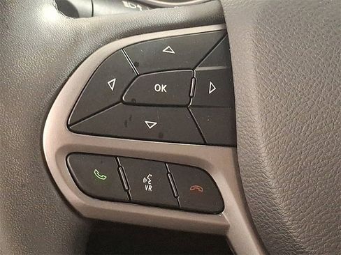 Used 2022 Jeep Cherokee Limited w/ Elite Package image 22