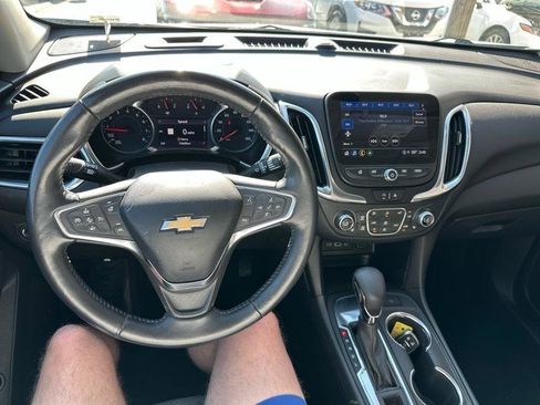Used 2022 Chevrolet Equinox LT image 17