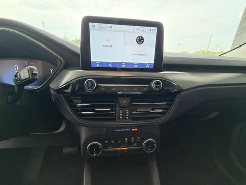 Used 2025 Ford Escape Active FWD image 13