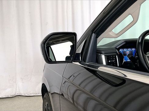 Used 2023 Ford Expedition XLT AWD/4WD image 10