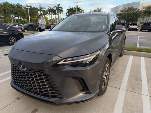 Used 2024 Lexus RX 350 Premium w/ Accessory Package (Z1) image 3