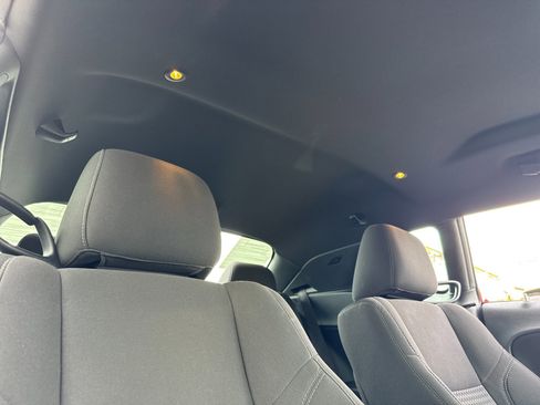 Used 2022 Dodge Challenger SXT image 15