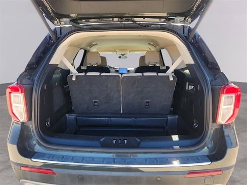 Used 2023 Ford Explorer Limited w/ Equipment Group 301A image 11