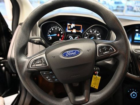 Used 2018 Ford Focus SE image 20
