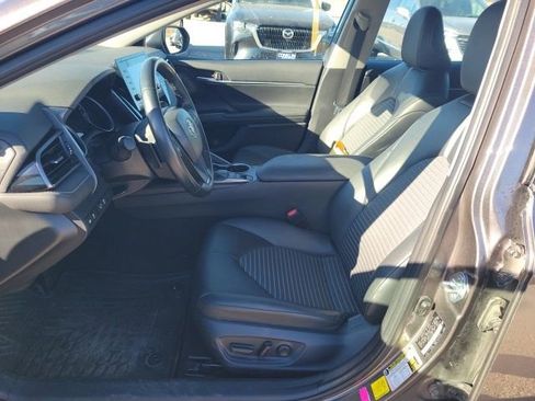 Used 2024 Toyota Camry SE image 15