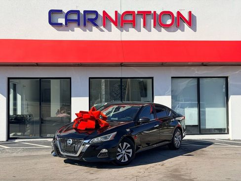 Used 2020 Nissan Altima 2.5 S image 2
