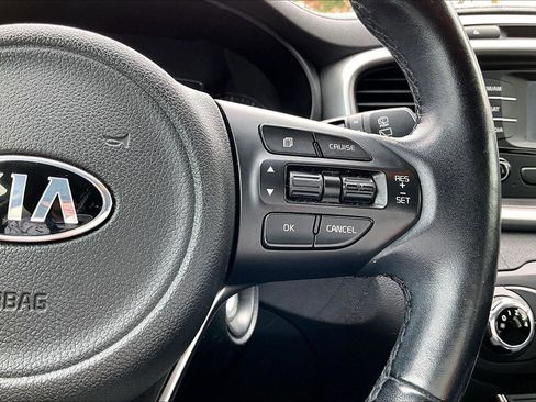 Used 2016 Kia Sorento FWD w/ LX Convenience Package image 12