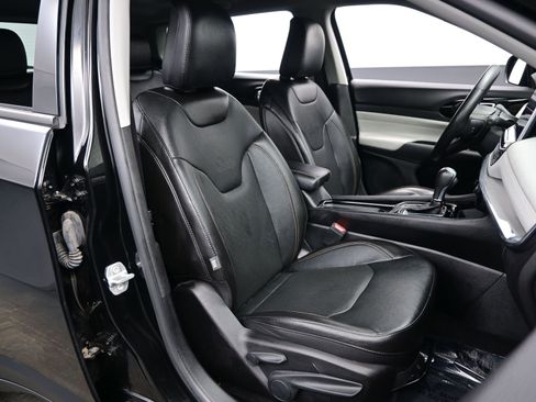 Used 2022 Jeep Compass Limited w/ Sun and Sound Group image 13