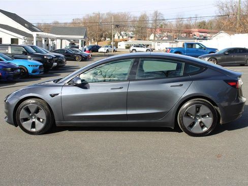 Used 2023 Tesla Model 3 Standard Range image 5