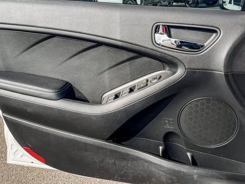 Used 2016 Kia Forte LX image 40