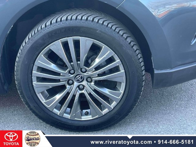 Used 2023 Toyota Venza Limited AWD/4WD image 10