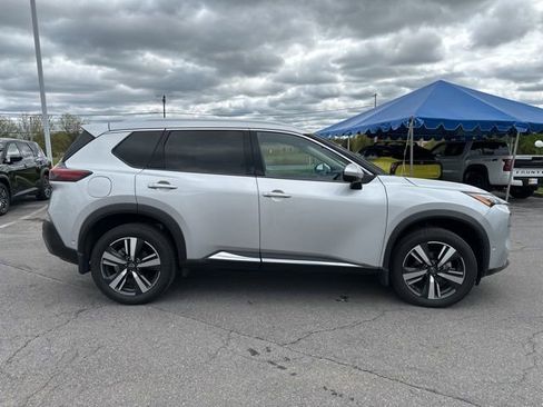 Certified 2023 Nissan Rogue SL w/ SL Premium Package AWD/4WD image 6