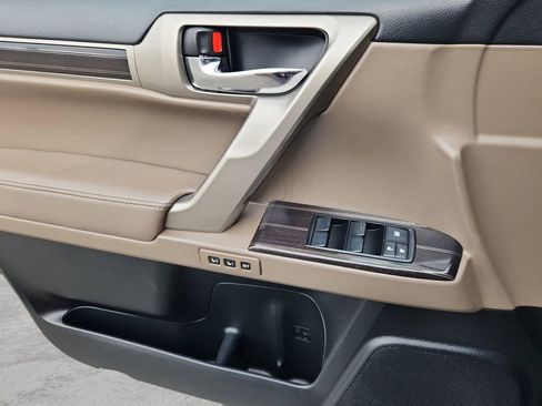 Used 2020 Lexus GX 460 Premium image 7