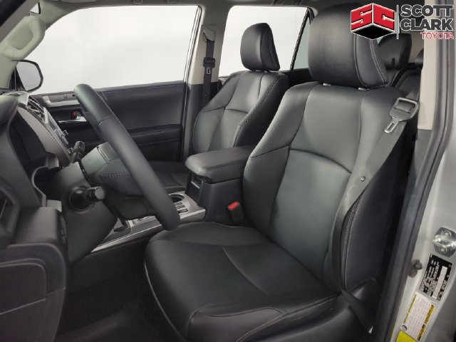 Used 2022 Toyota 4Runner Limited AWD/4WD image 12