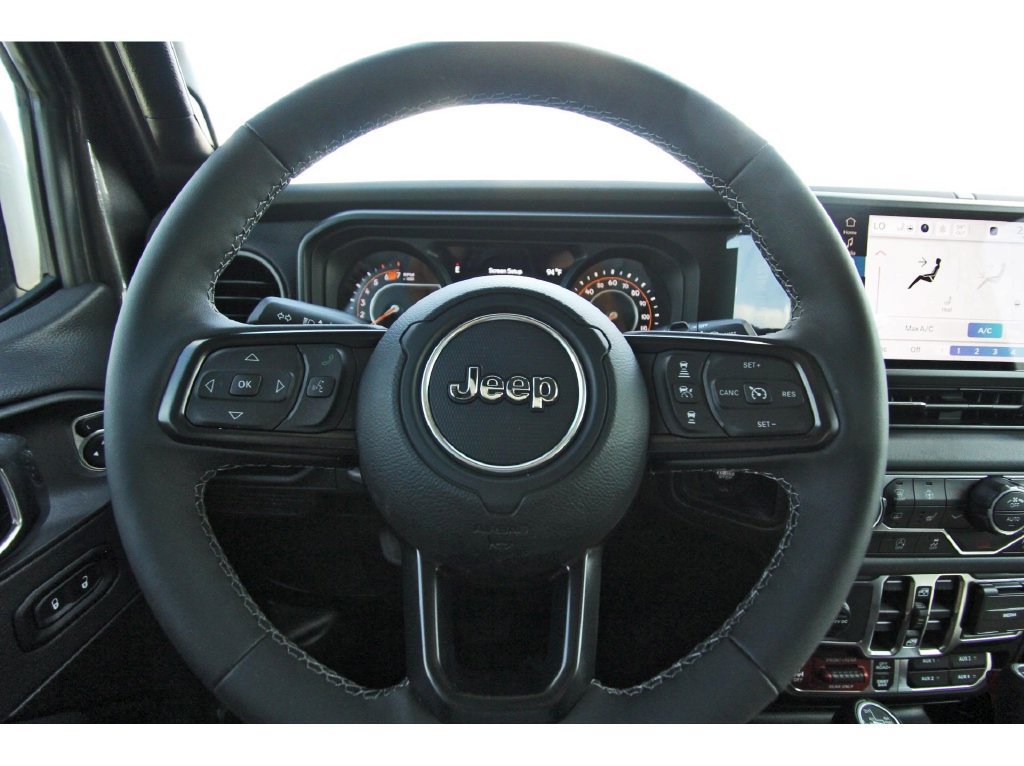 Used 2026 Jeep Wrangler Unlimited Rubicon AWD/4WD image 14