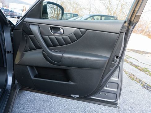 Used 2017 INFINITI QX70 AWD w/ Premium Package image 15