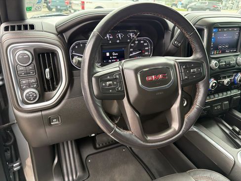 Used 2022 GMC Sierra 1500 AT4 w/ AT4 Premium Package AWD/4WD image 18