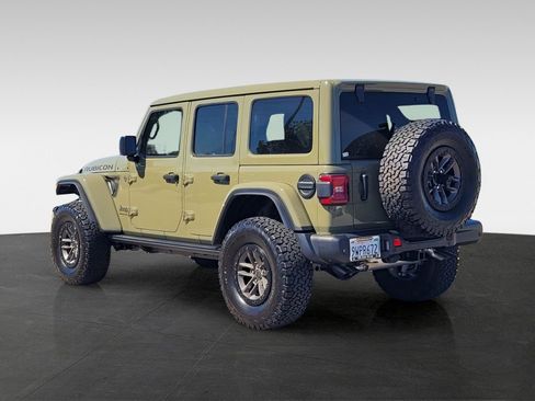 Used 2025 Jeep Wrangler Unlimited Rubicon 392 AWD/4WD image 6