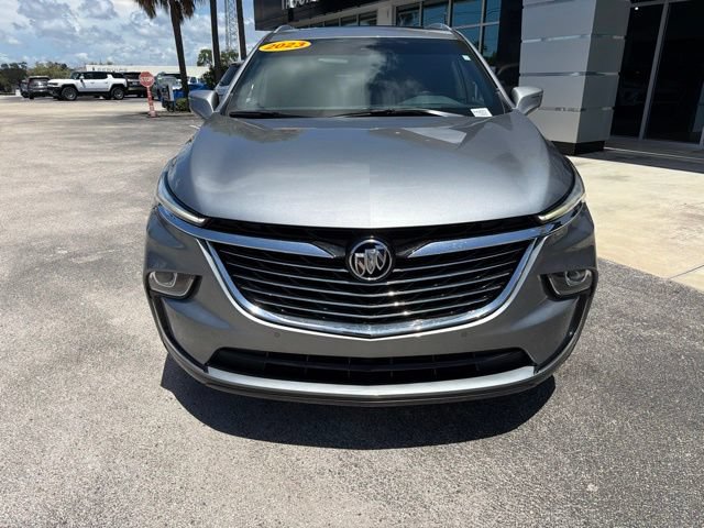 Used 2023 Buick Enclave Essence w/ Experience Buick Package FWD image 3