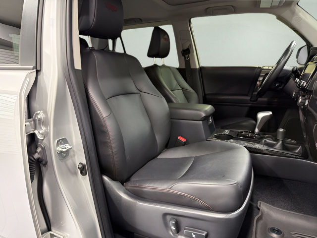 Used 2023 Toyota 4Runner TRD Off-Road Premium w/ Moonroof Package AWD/4WD image 14