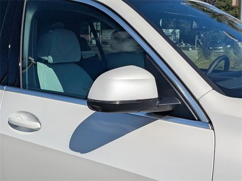 New 2026 BMW X5 xDrive40i w/ Climate Comfort Package image 13
