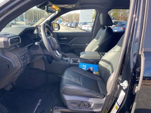 Used 2024 Toyota Tacoma Limited image 6